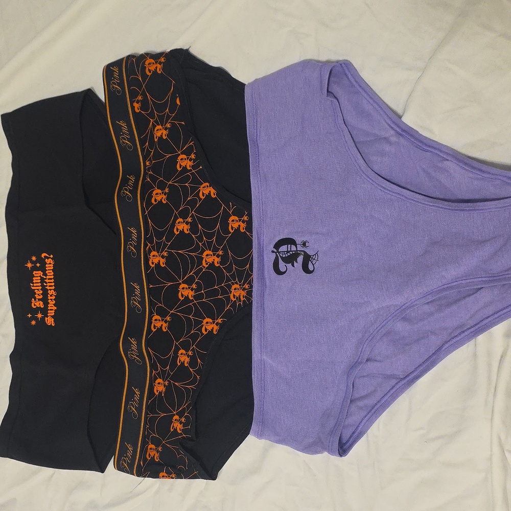 VS PINK HALLOWEEN PANTIES NWT 3 Pair